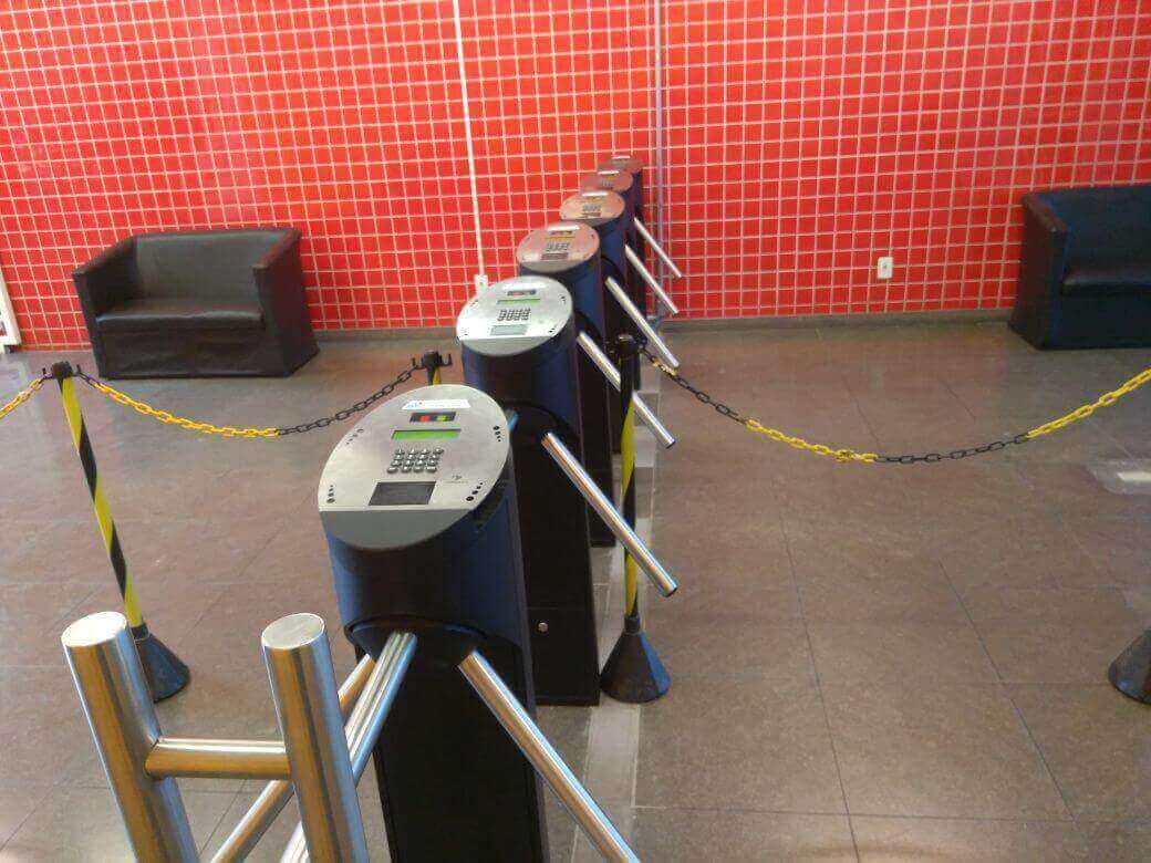 Catracas de acesso: um controle essencial para a segurança do condomínio ou empresa